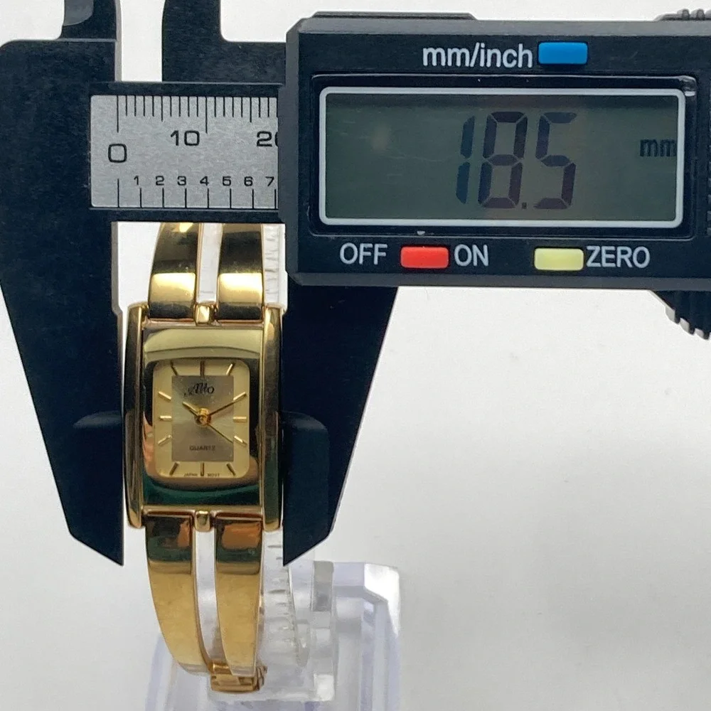 Vintage Alto Womens Watch Gold Tone 19mm Stretch Band Tank New Battery SMALL 6